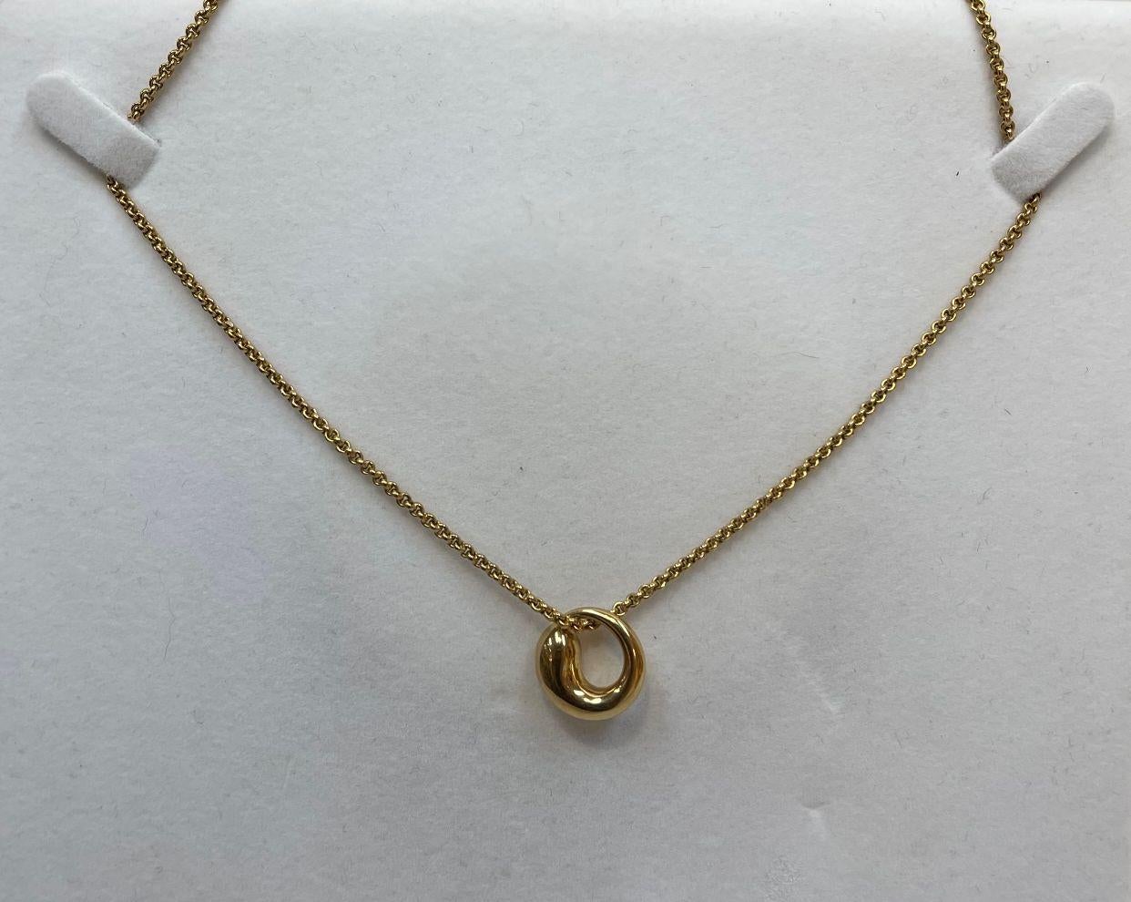 Tiffany & Co. Peretti Eternal Circle Gold Pendant Necklace Estate Fine Jewelry In Excellent Condition In Montreal, QC