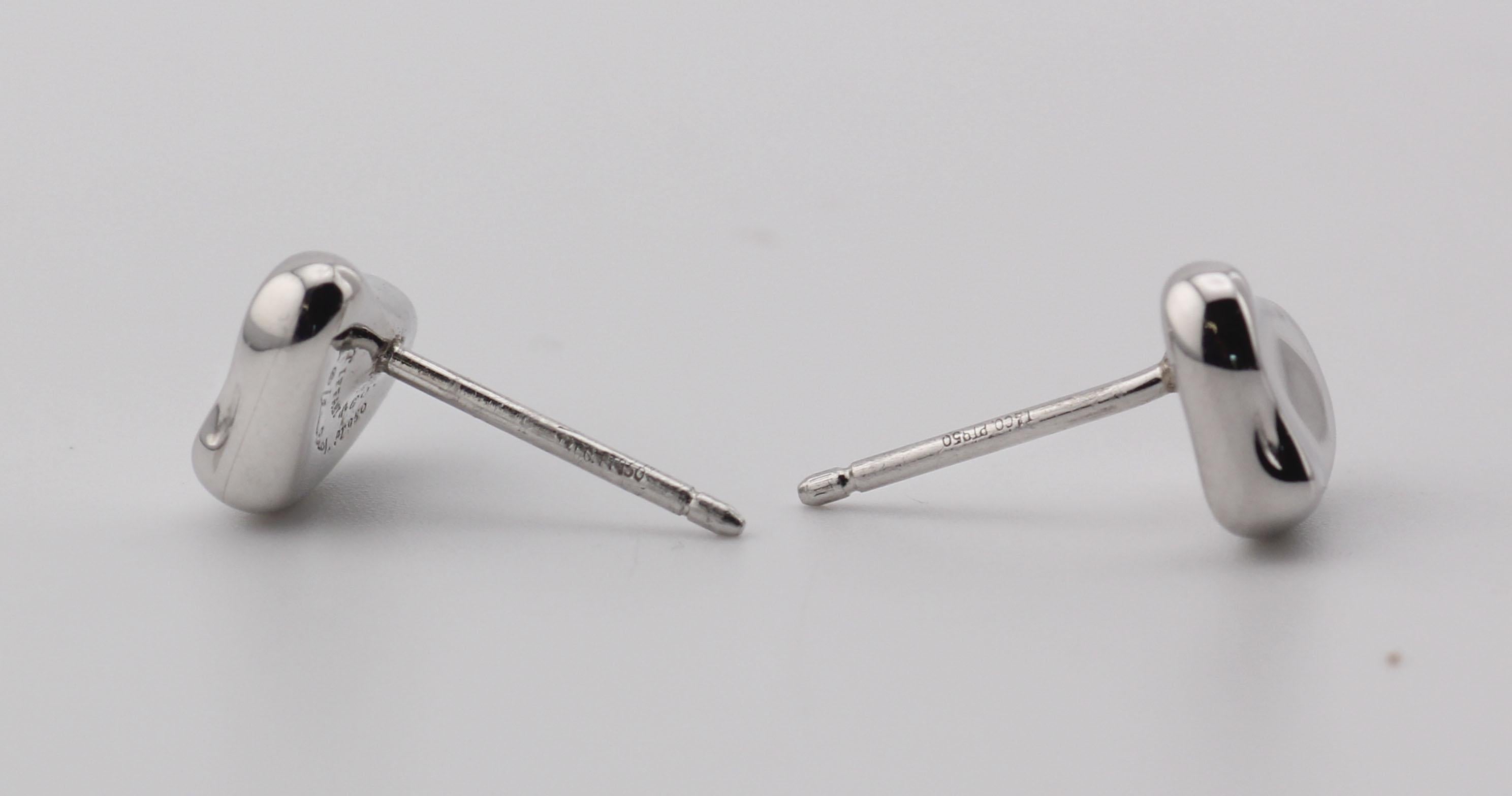 Tiffany & Co. Peretti Platinum Full Heart Stud Earrings in vendita 1