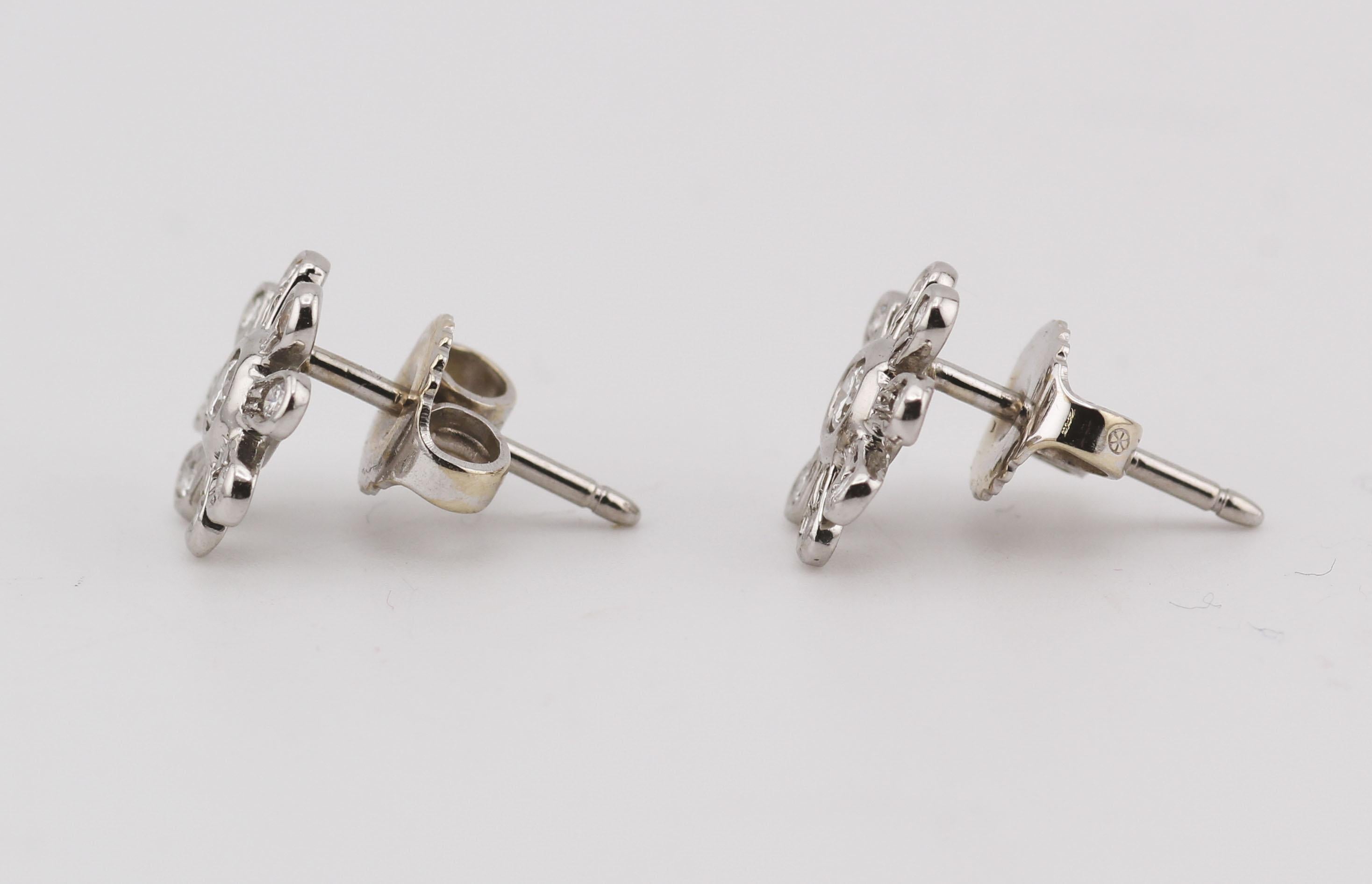 Donna Tiffany & Co. Orecchini con diamante Picasso in platino con fiore Marguerite in vendita