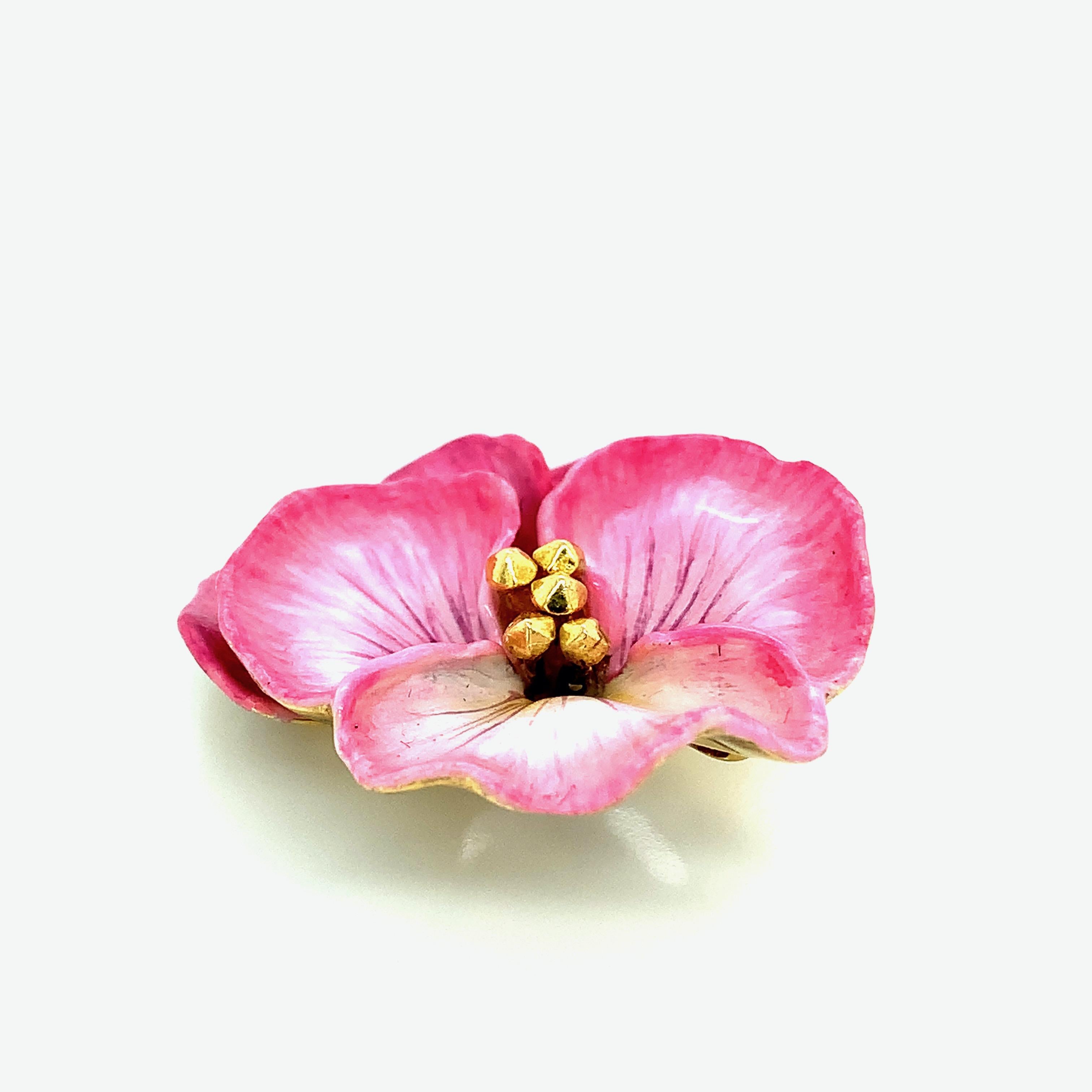 Tiffany & Co. Pink Pansy Gold Brooch In Excellent Condition For Sale In New York, NY