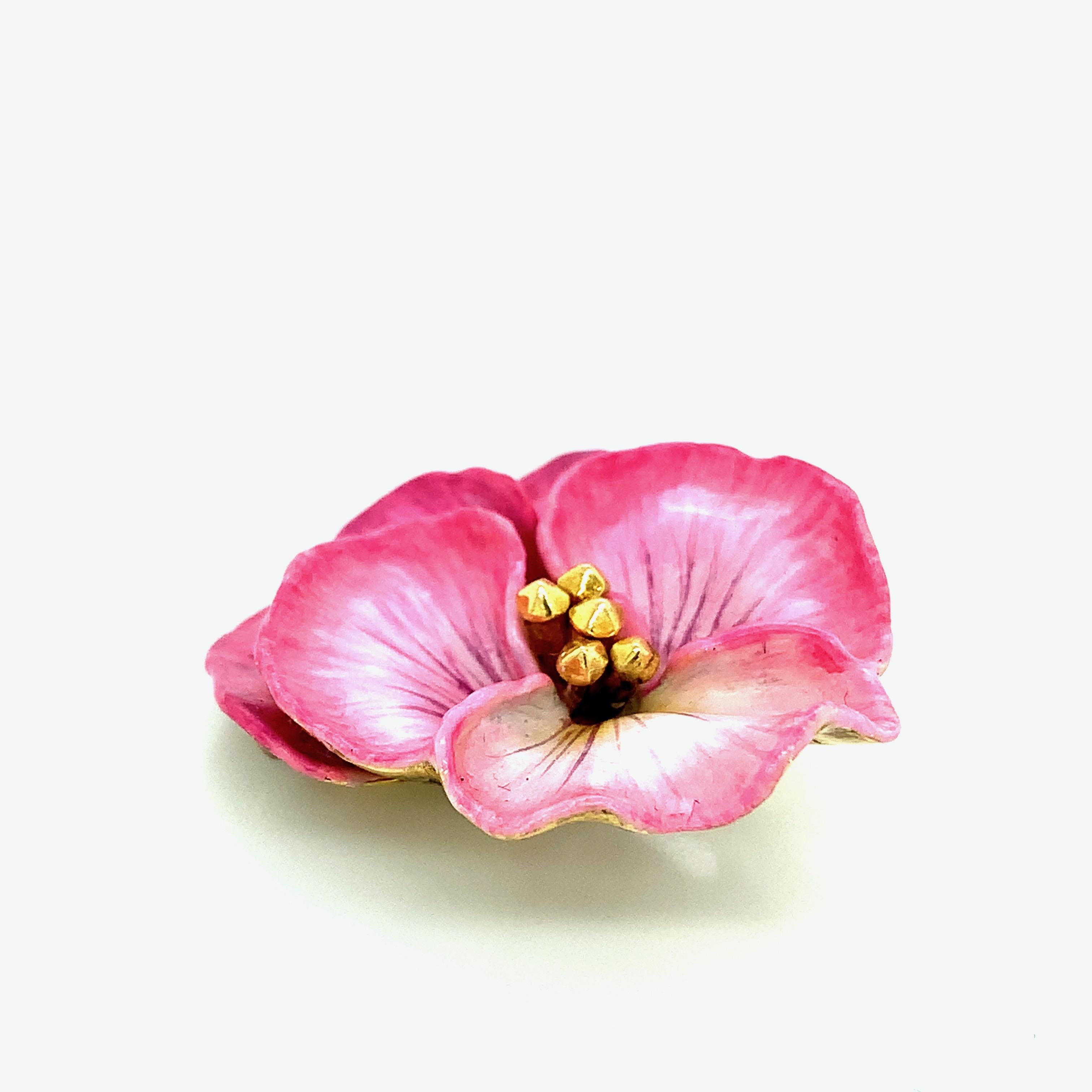 Women's or Men's Tiffany & Co. Pink Pansy Gold Brooch For Sale