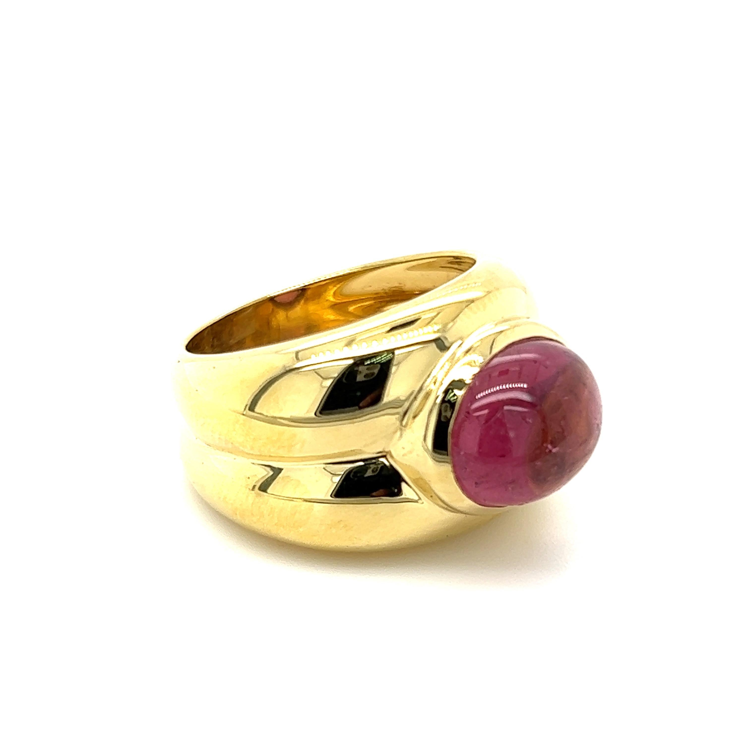 Tiffany & Co. Pinkish- Red Rubellite Tourmaline Ring

Details:
1- Pink Rubellite Tourmaline Cabochon- 12mm x 10mm
18kt Yellow Gold