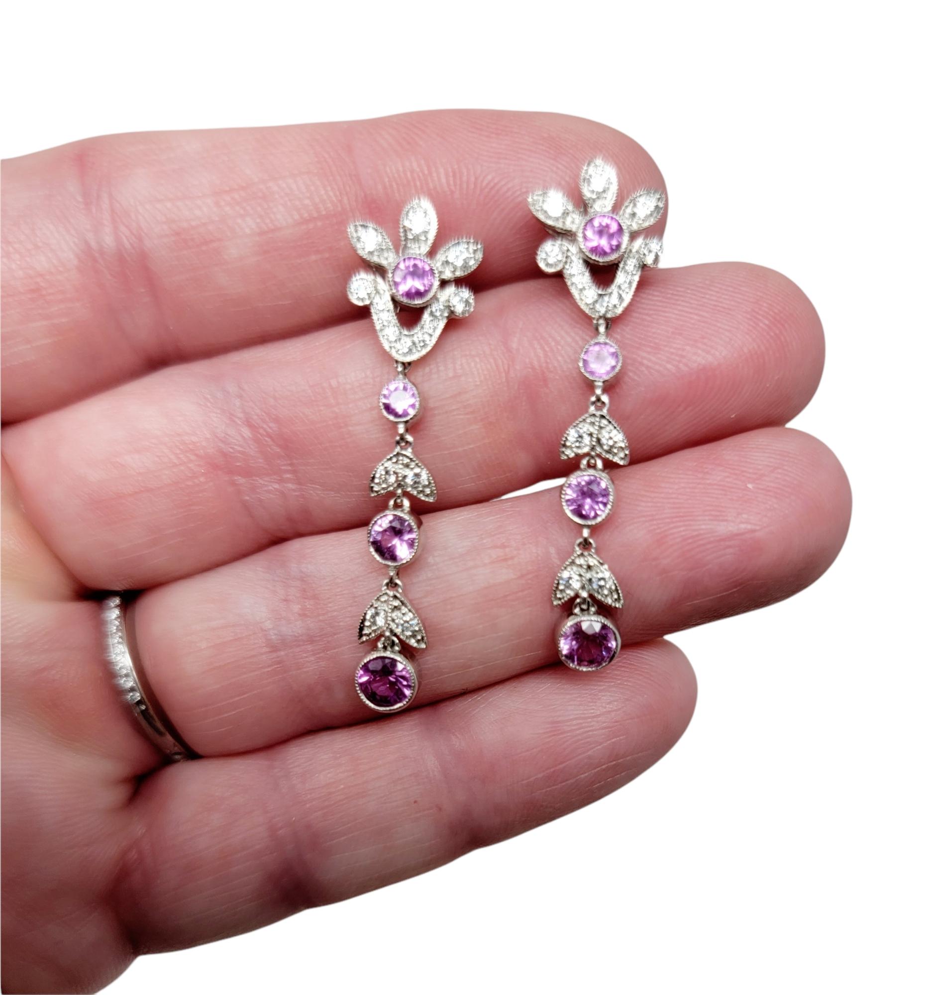 Tiffany & Co. Boucles d'oreilles pendantes en platine percées de saphirs roses et de diamants en forme de fleurs en vente 6