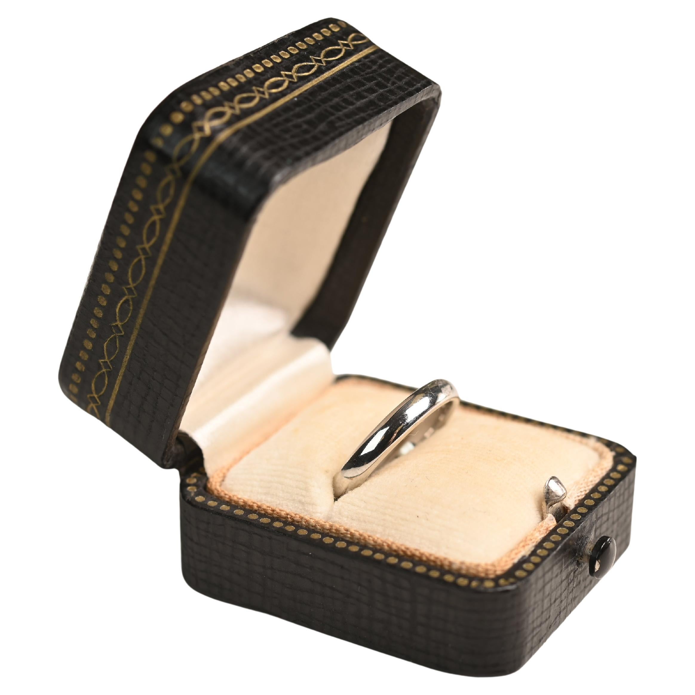 Tiffany & Co. Einfacher Ehering, Platin im Angebot
