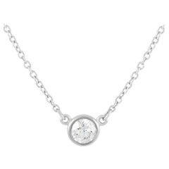 Tiffany & Co. Collier solitaire en platine avec diamants ronds de 0::25 carat par mètre