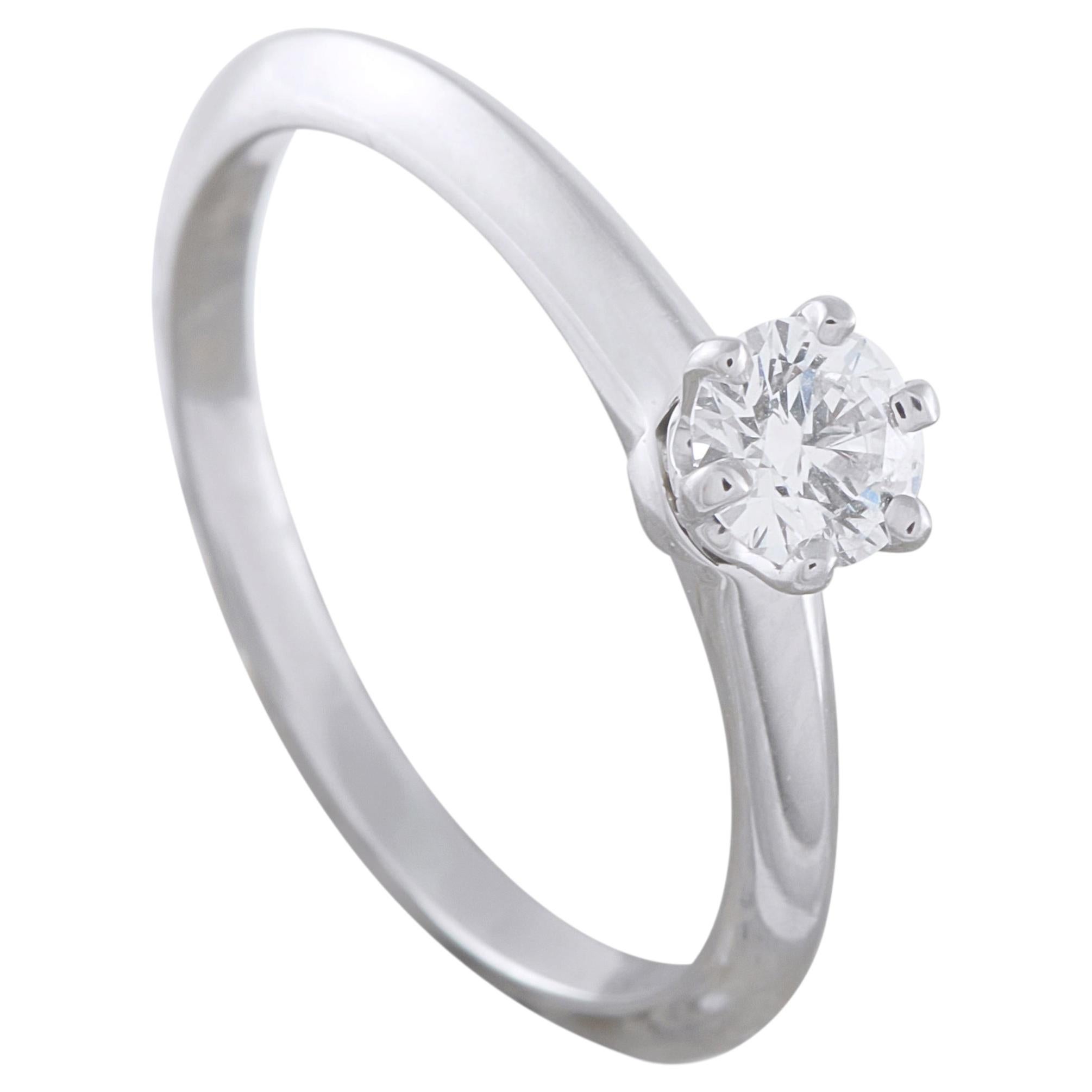 Tiffany & Co. Bague solitaire en platine avec diamant de 0,31 ct TI10-031326 en vente