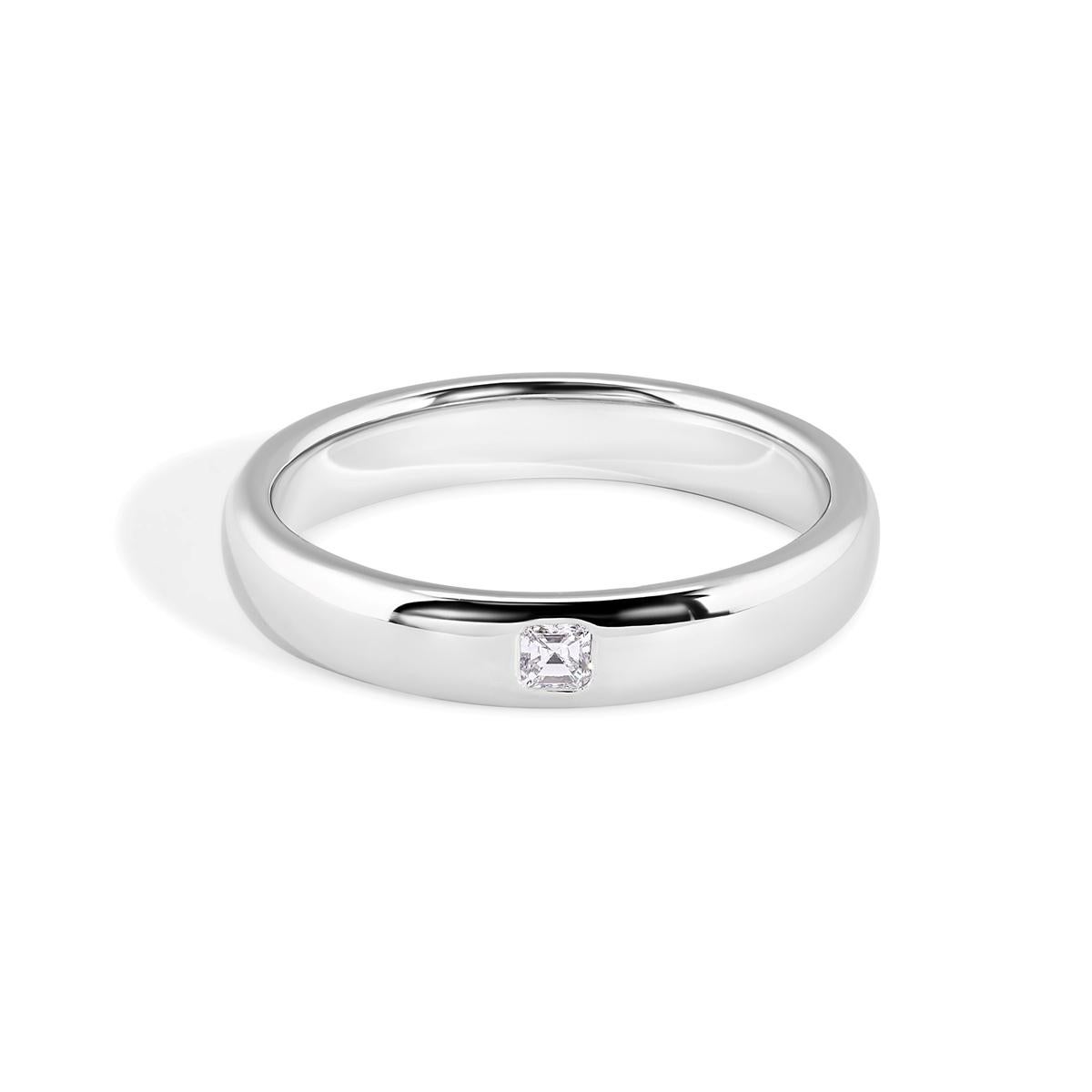 TIFFANY & Co. Platin .05 Karat Diamant 4mm Ehering 8,5 (Carréeschliff) im Angebot