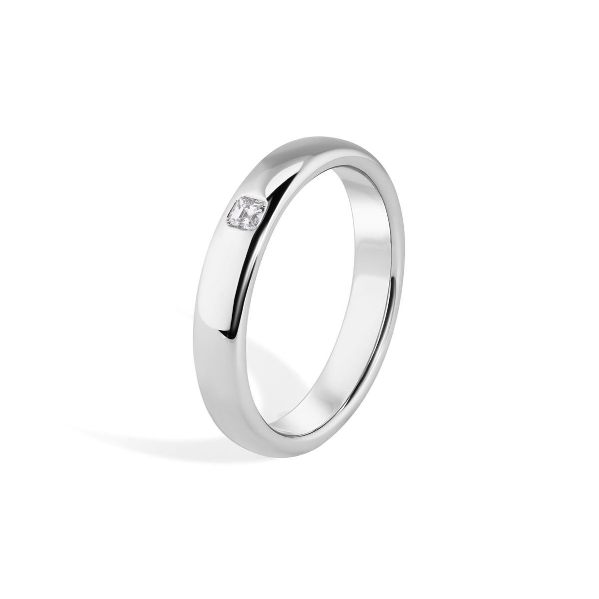 TIFFANY & Co. Platin .05 Karat Diamant 4mm Ehering 8,5 im Zustand „Hervorragend“ im Angebot in Los Angeles, CA