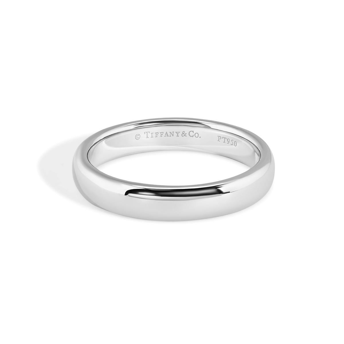 TIFFANY & Co. Platin .05 Karat Diamant 4mm Ehering 8,5 für Damen oder Herren im Angebot