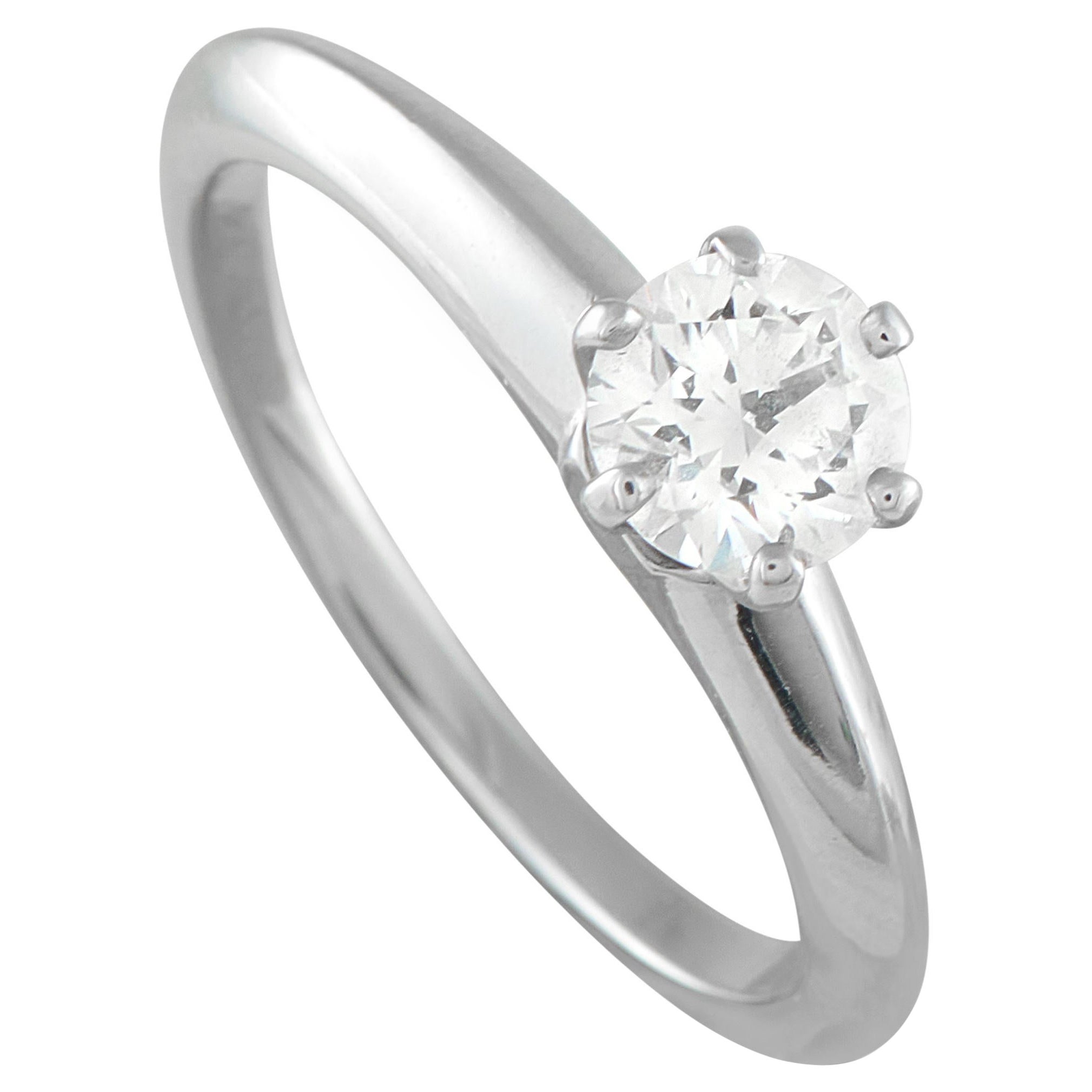 Tiffany 
Co. Anillo de compromiso de diamantes de 0,61 ct en platino TI02-112025