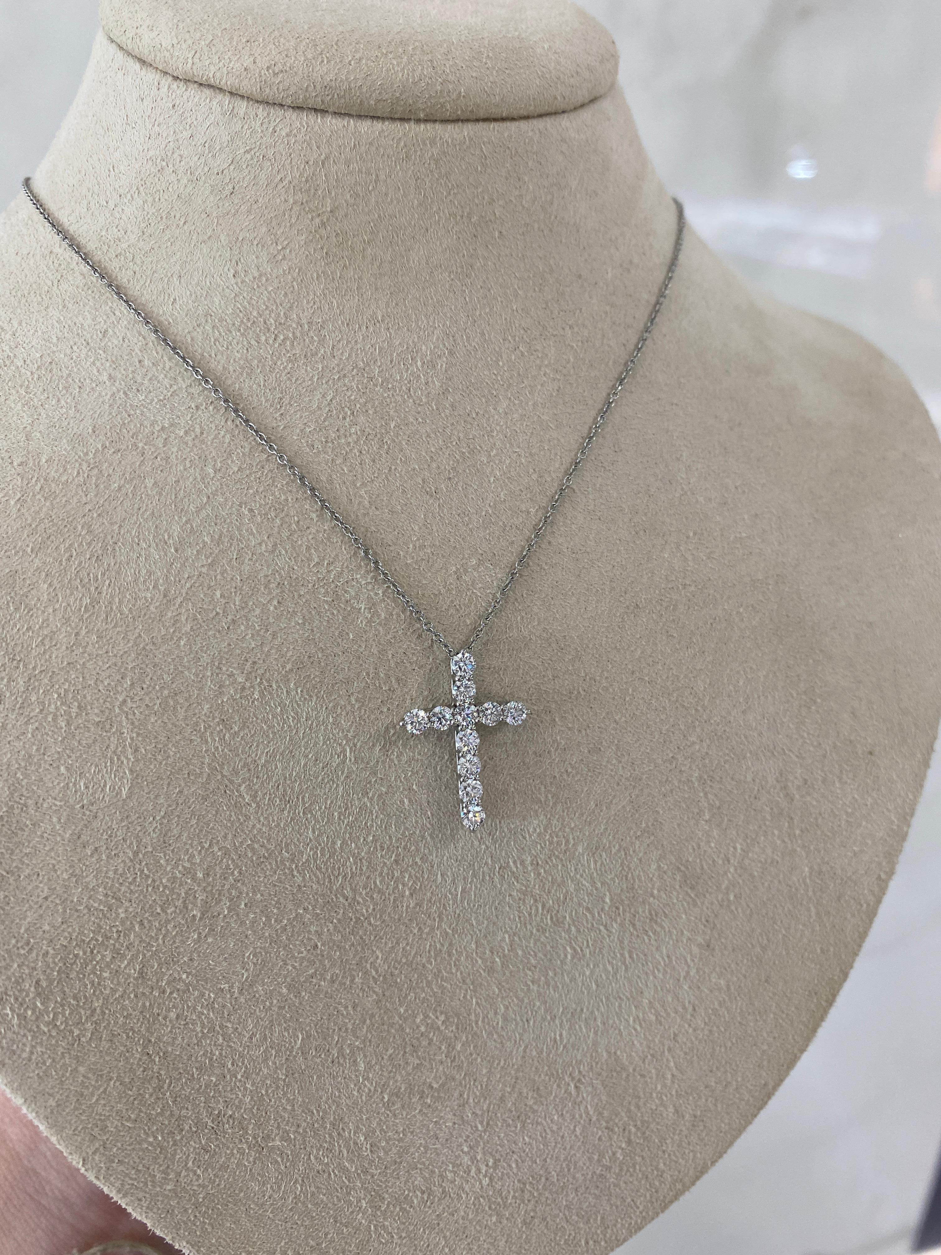 Tiffany & Co. Platinum 0.90ctw Round Diamond Cross Pendant Necklace In Excellent Condition In Houston, TX