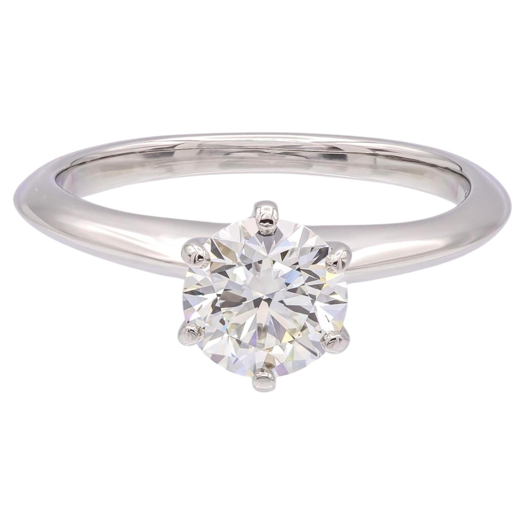Tiffany & Co. Verlobungsring aus Platin mit einem runden Solitär-Diamanten von 0,92 Karat, I-VS1