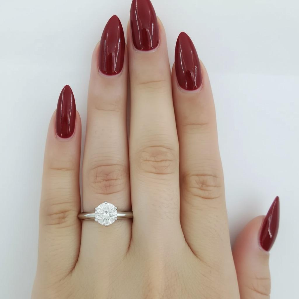 Tiffany & Co. Bague de fiançailles en platine avec diamant rond brillant de 1,04 carat - F/VS1

Cette bague de fiançailles intemporelle de Tiffany & Co. est ornée d'un diamant rond brillant de 1,04 carat de qualité exceptionnelle, de couleur F et de