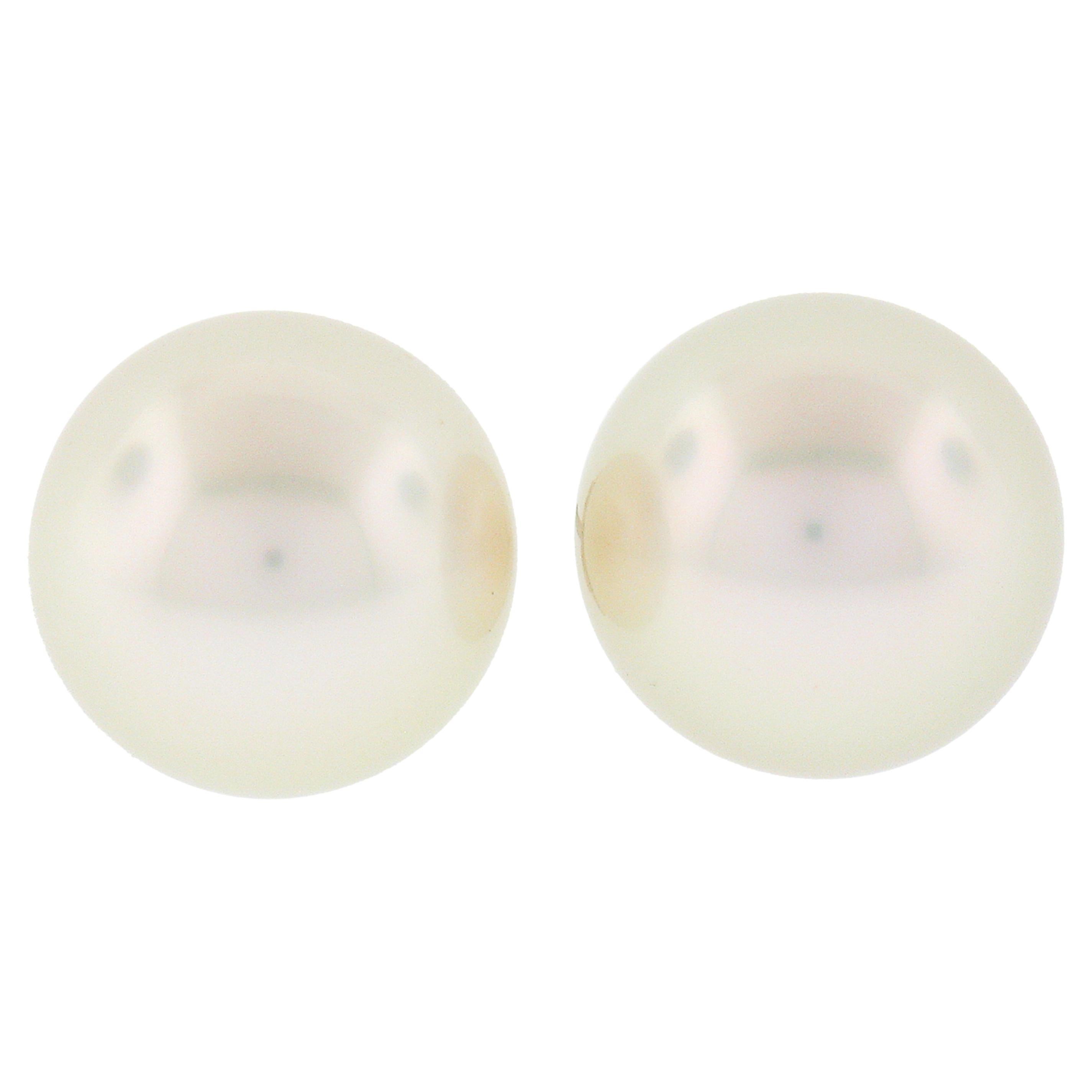 Tiffany & Co. Platinum Cultured Round White Akoya Pearl Stud Earrings