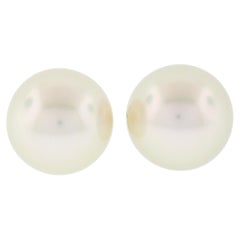 Tiffany & Co. Platinum Cultured Round White Akoya Pearl Stud Earrings