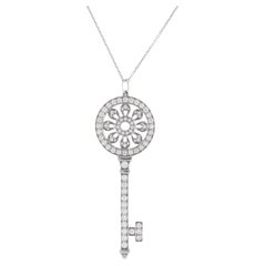 TIFFANY & Co. Collana con ciondolo a forma di petali in platino con 1,18 carati di diamante 2,25" 16"