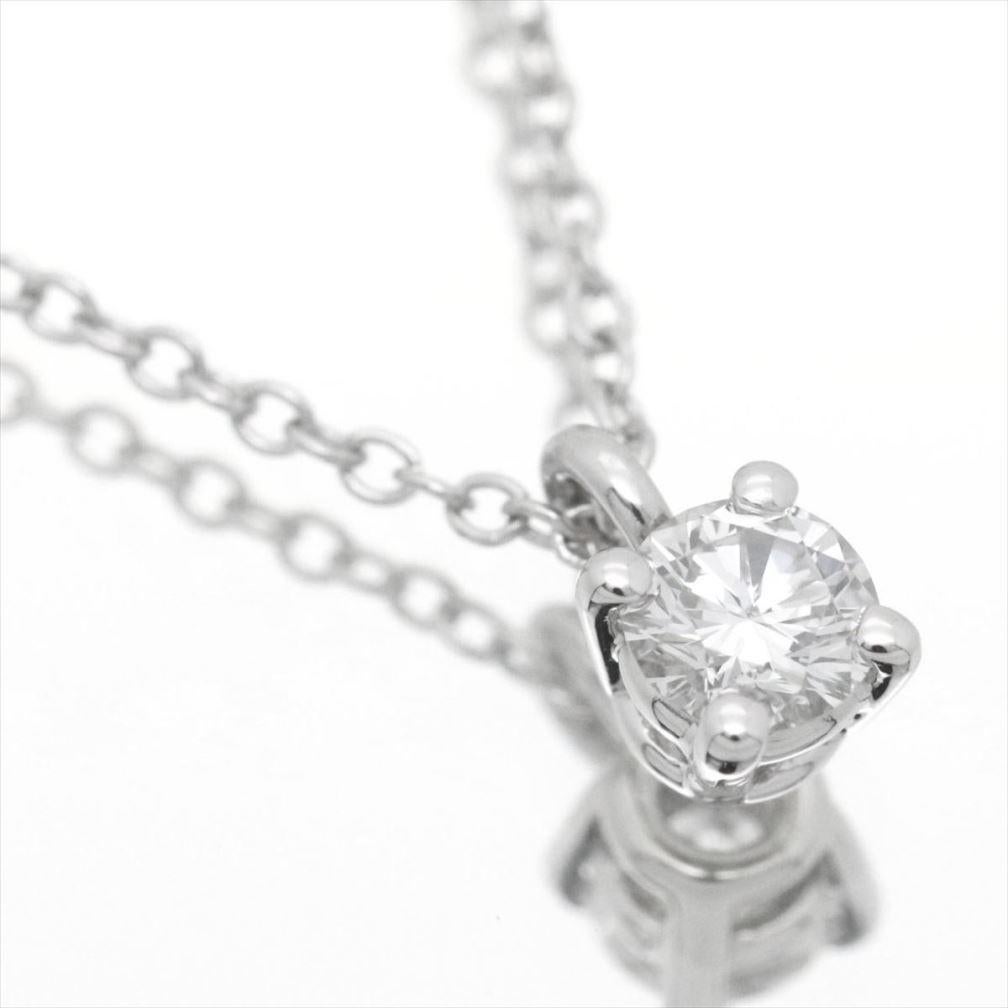 Taille ronde TIFFANY & Co. Collier pendentif en platine avec diamant solitaire de 0,12ct en vente