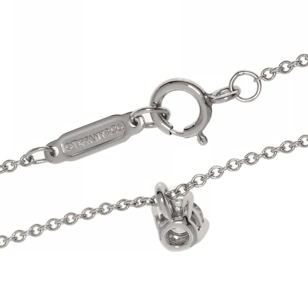 TIFFANY & Co. Platinum .17ct Solitaire Diamond Pendant Necklace In Excellent Condition In Los Angeles, CA