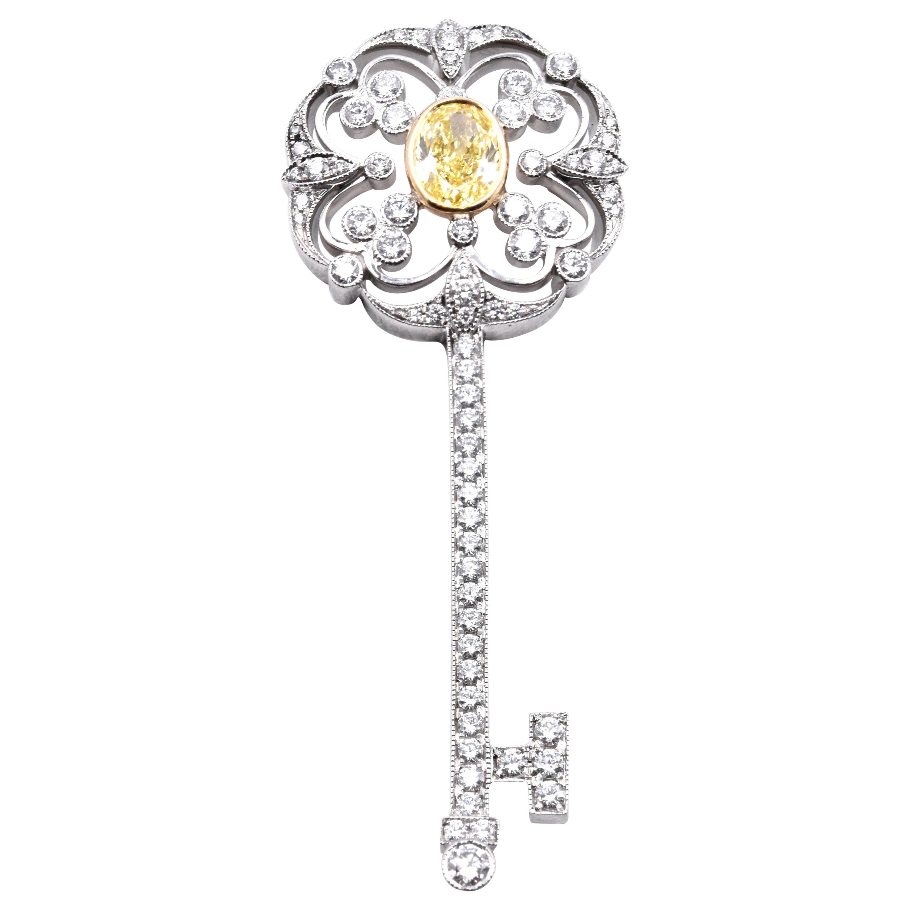 Tiffany & Co. Platinum & 18 Karat Yellow Gold “Scalloped” Key Pin For Sale