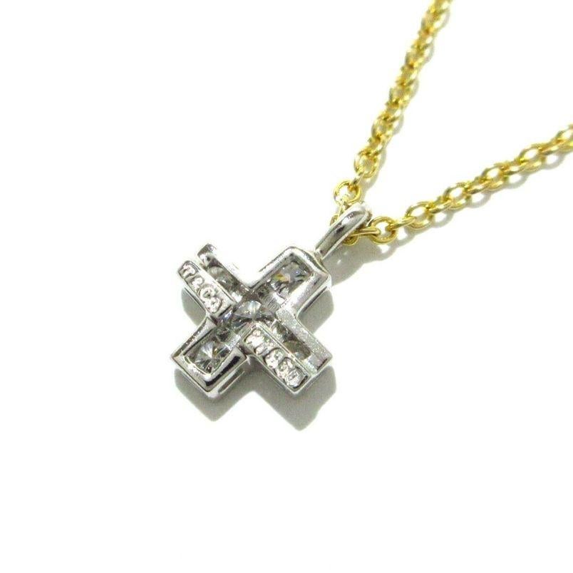 Taille ronde TIFFANY & Co. Collier croix cruciforme en platine, or 18K et diamants