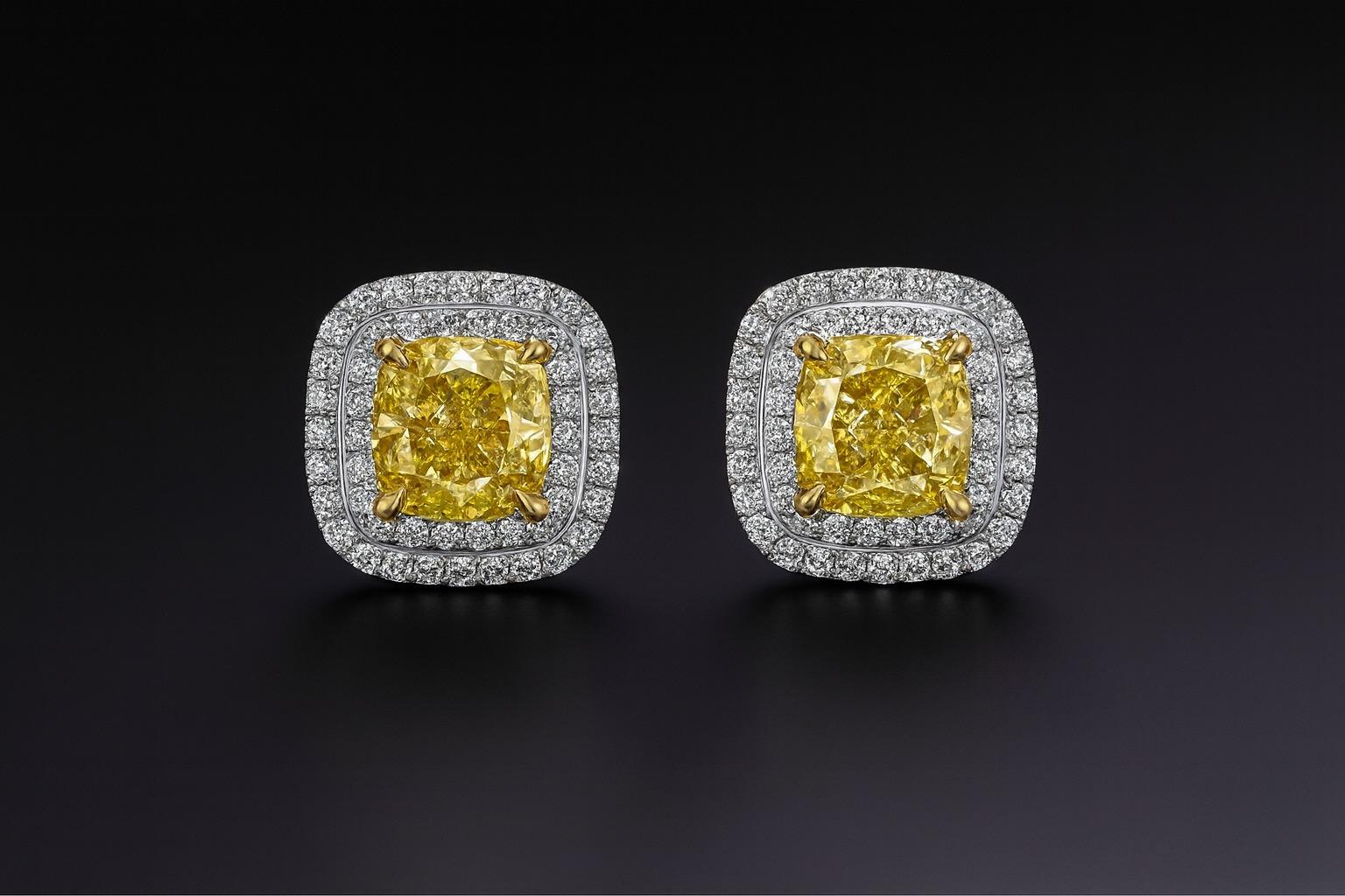 Taille coussin Tiffany & Co. Boucles d'oreilles en platine et or 18k Soleste Fancy Intense Yellow en vente