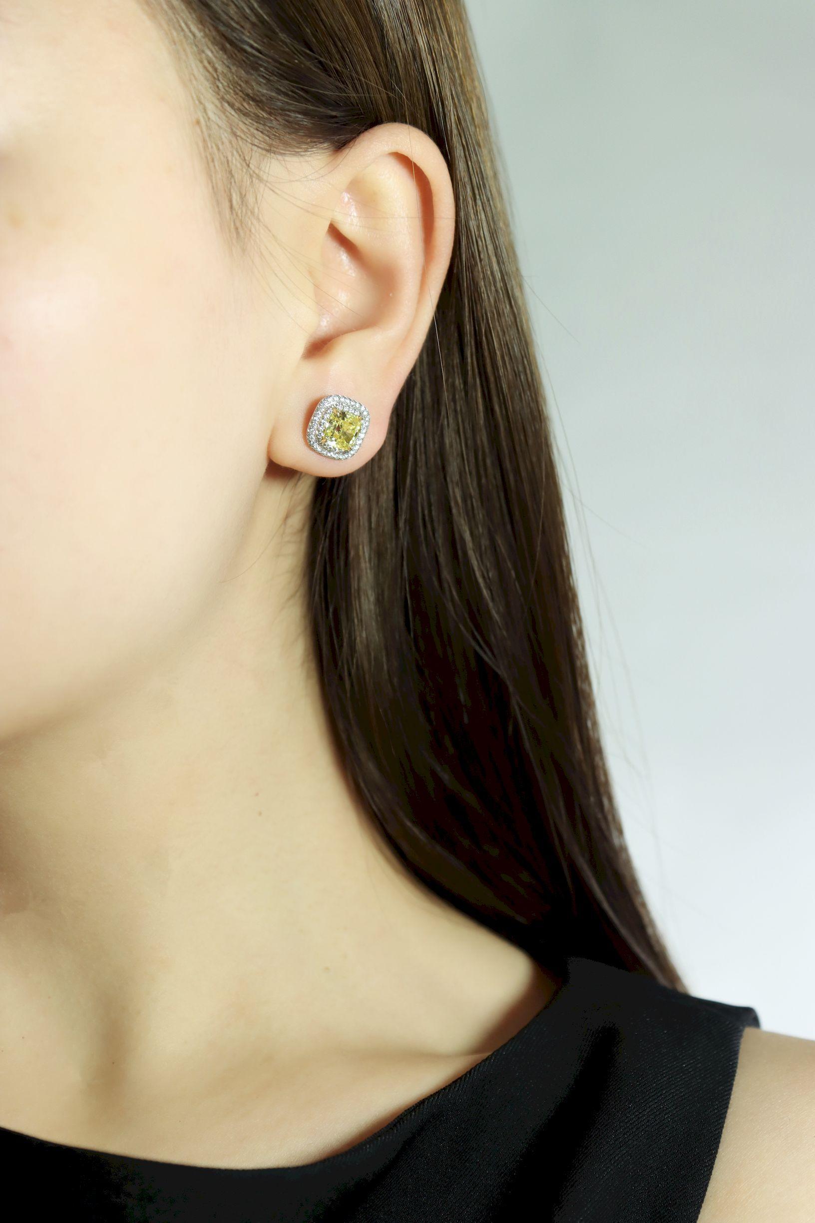 Tiffany & Co. Platin 18K Gold Soleste Gelb Diamant Ring & Ohrringe Set (Kissenschliff) im Angebot