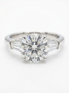 Tiffany & Co Platinum 2.00ct G VS1 Diamond Three-Stone Ring (bague à trois pierres)