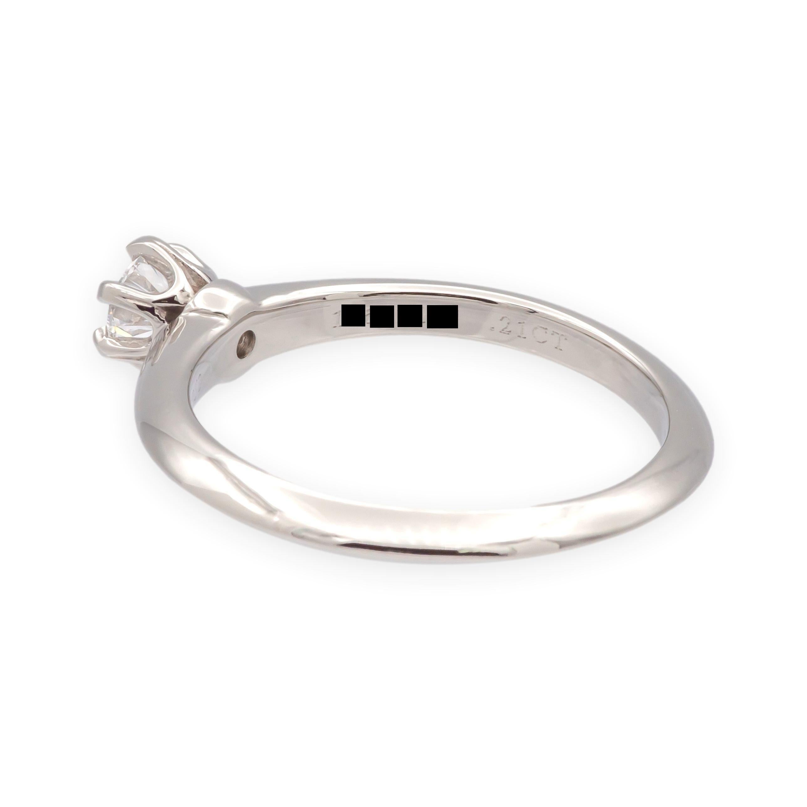 Contemporain Tiffany & Co. Bague de fiançailles solitaire en platine avec diamant rond de 0,21 ct D VVS1 en vente