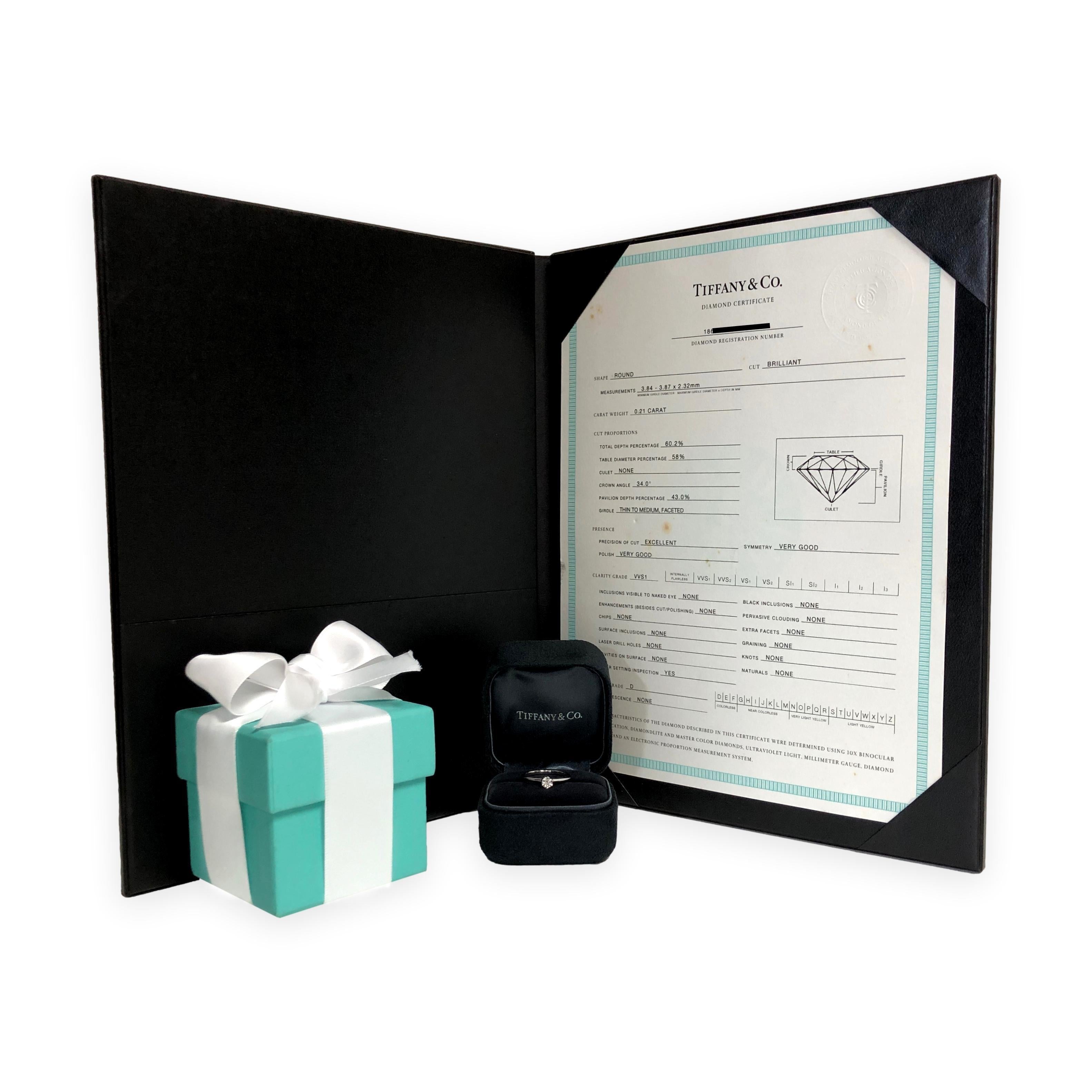 Tiffany & Co. Bague de fiançailles solitaire en platine avec diamant rond de 0,21 ct D VVS1 en vente 2