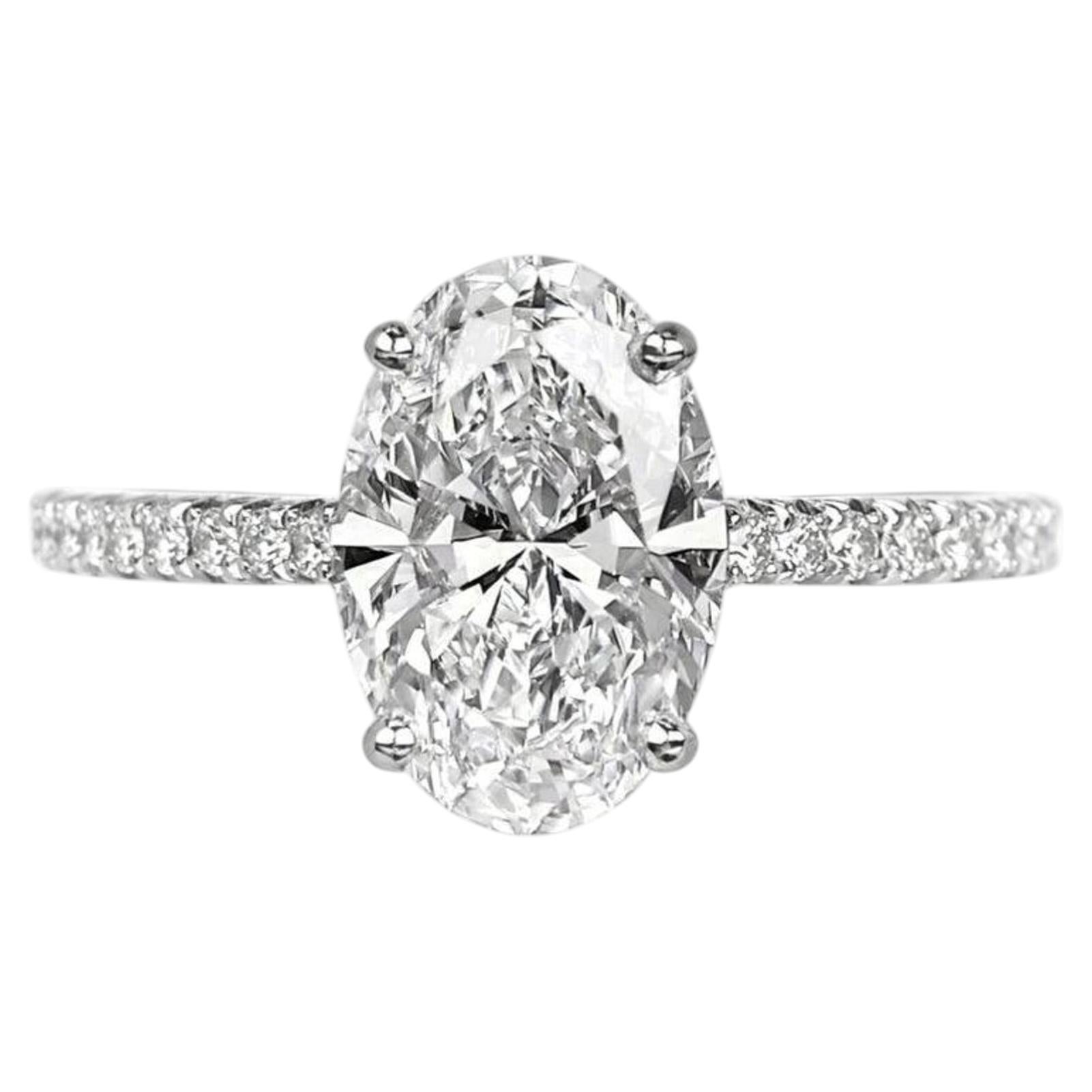Tiffany & Co. Platin 2,11 Karat Oval Diamant Verlobungsring