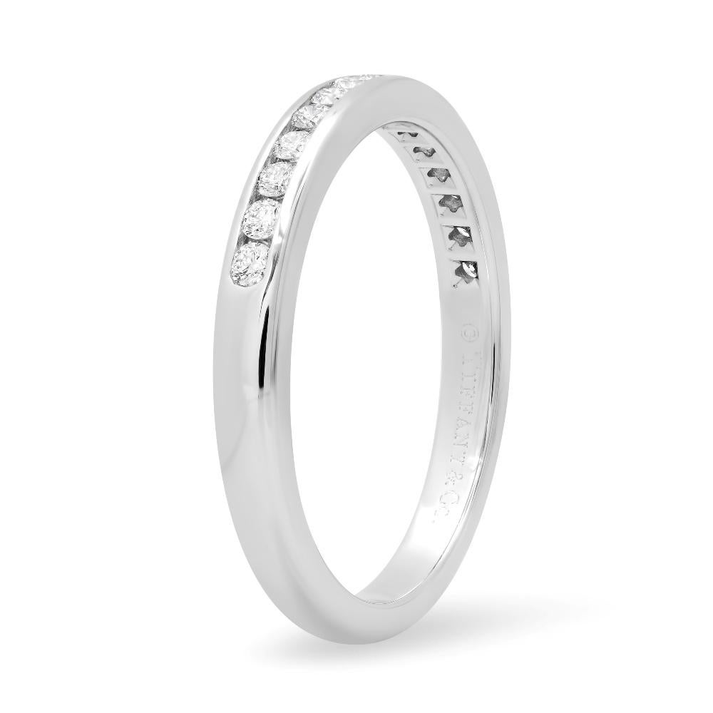 TIFFANY & Co. Platinum 2.5mm Half Circle Diamond Wedding Band Ring 7 In Excellent Condition For Sale In Los Angeles, CA