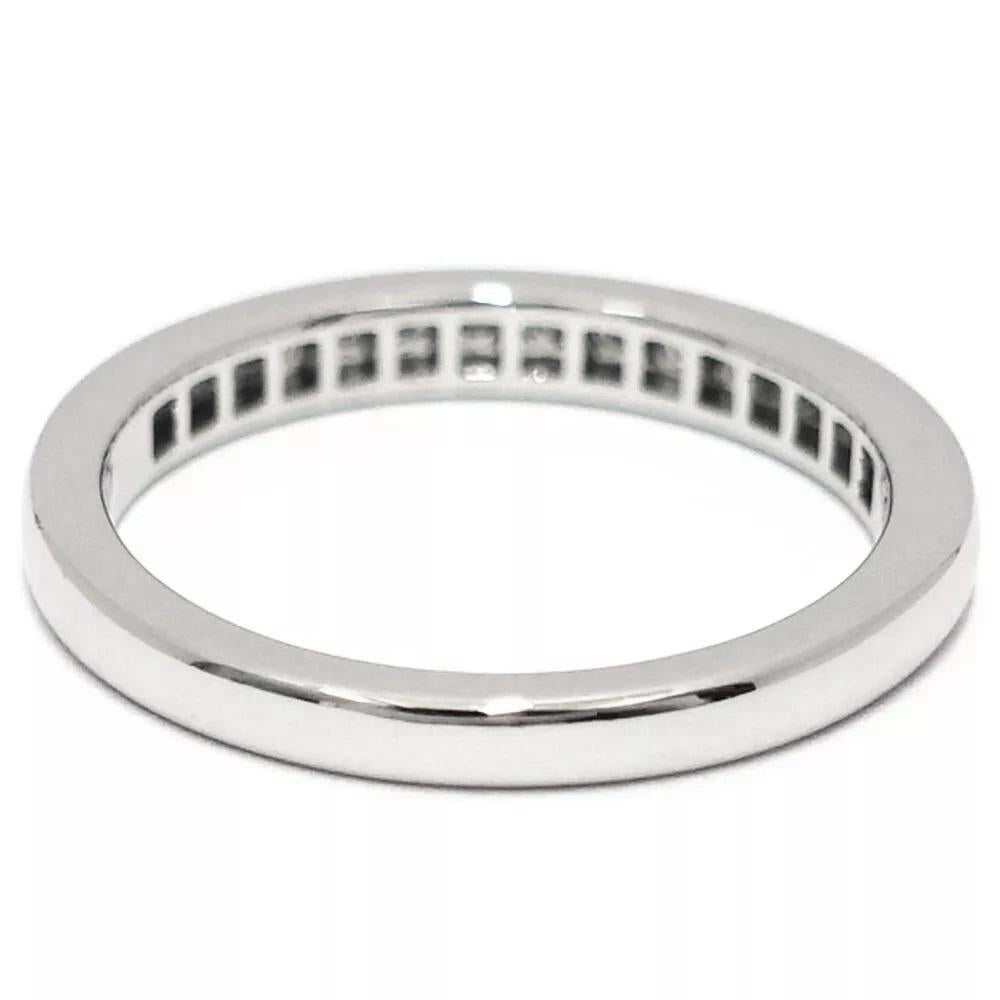 Donna TIFFANY & Co. Anello in platino da 2,6 mm a metà cerchio con diamante taglio principessa 5,5 in vendita