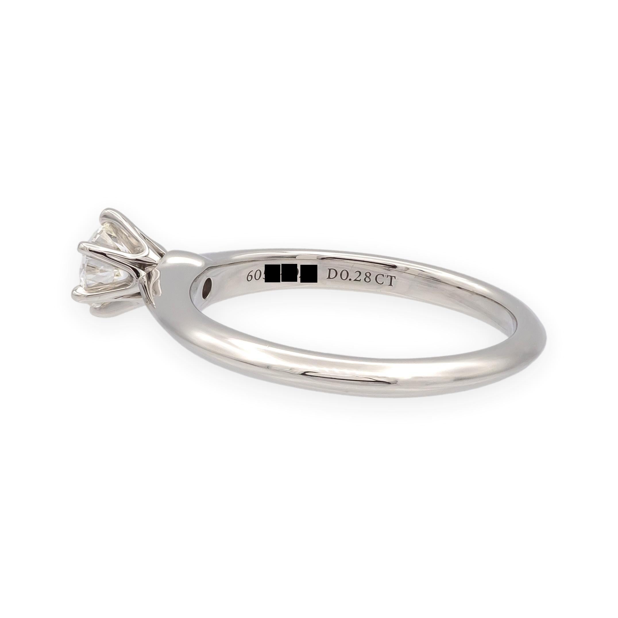 Contemporain Tiffany & Co. Bague de fiançailles solitaire en platine avec diamant rond de 0,28 ct I VVS1 en vente