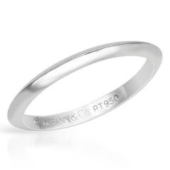 TIFFANY & Co. Platinum 2mm Knife Edge Wedding Band Ring 5.5