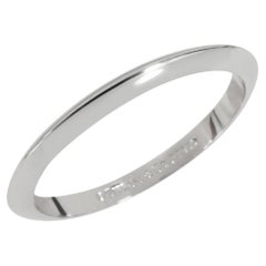 TIFFANY & Co. Platinum 2mm Knife Edge Wedding Band Ring 5.5