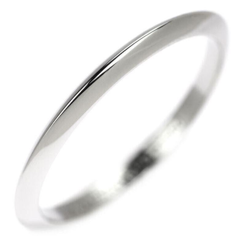 TIFFANY & Co. Anello in platino con bordo a coltello da 2 mm 7

Metallo: Platino
Dimensione: 7 
Larghezza della banda: 2 mm
Marchio di garanzia: TIFFANY & CO. PT950
Condizioni: Ottime condizioni, come nuovo 

Autenticità garantita