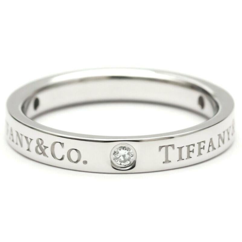 Tiffany & Co. Platin 3 Diamant 3mm Hochzeit Band Ring 5 (Rundschliff) im Angebot