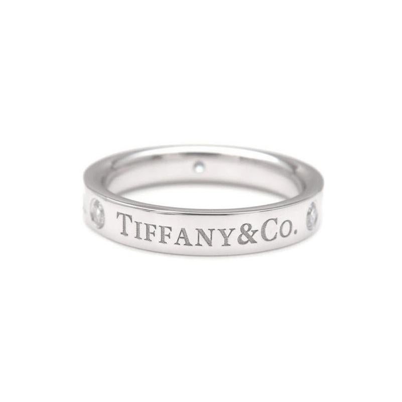 TIFFANY & Co. Anneau de mariage en platine à 3 diamants de 3 mm 5.5 Excellent état - En vente à Los Angeles, CA