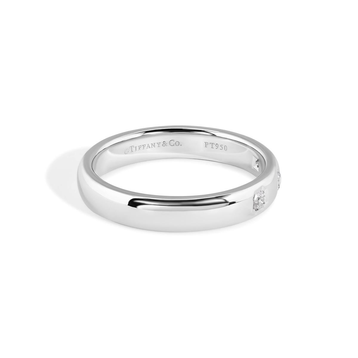 da uomo o donna TIFFANY & Co. Anello in platino con 3 diamanti lucidi da 4 mm 5.5 in vendita