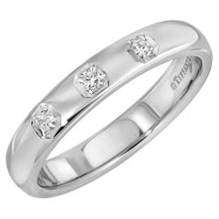 TIFFANY & Co. Anneau de mariage en platine avec 3 diamants Lucida de 4 mm 9