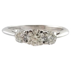 Tiffany & Co. Bague de fiançailles en platine avec 3 diamants ronds et brillants .75cts #17290