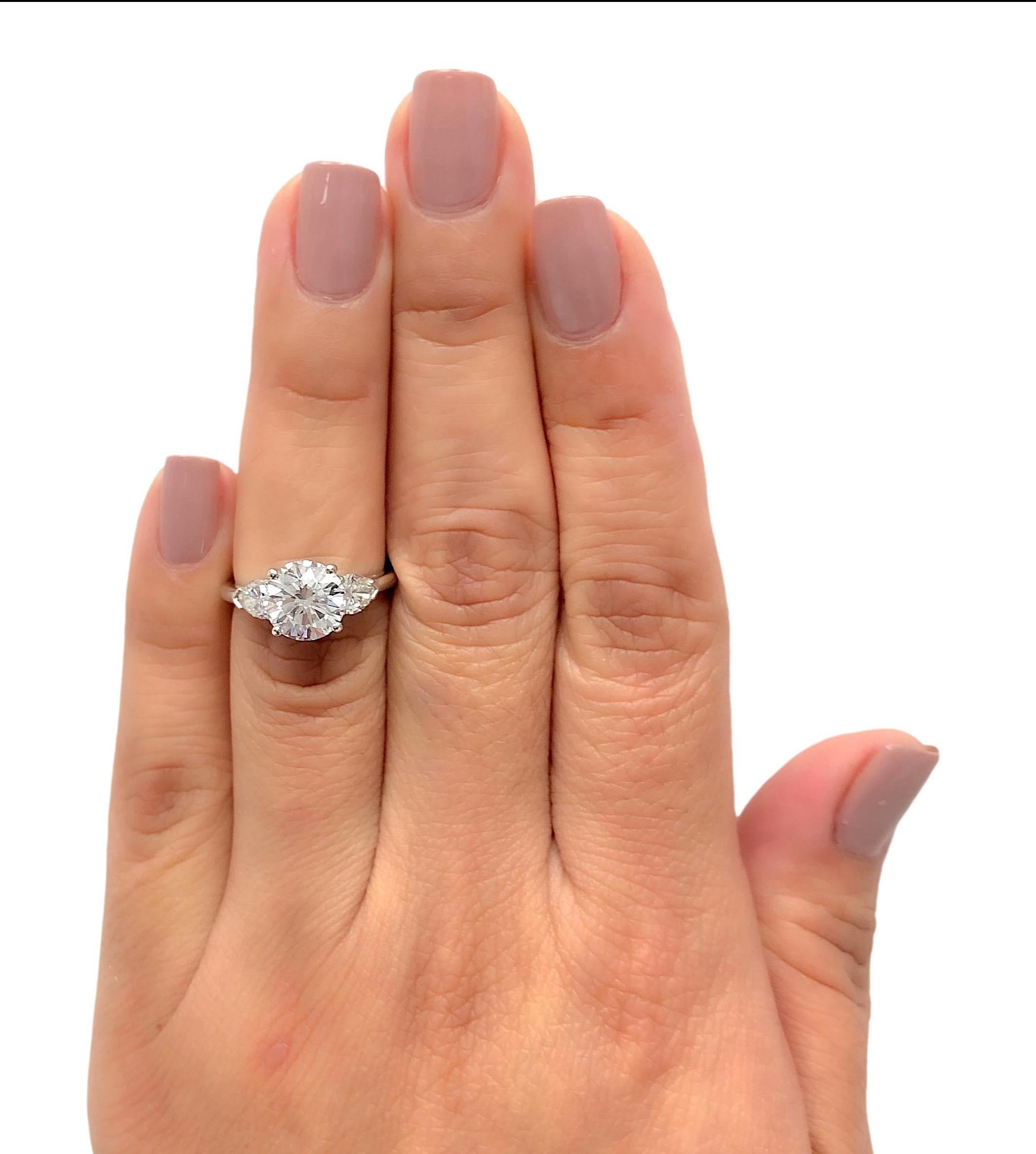 Tiffany & Co. Platinum 3 Stone Round Diamond Engagement Ring 2.86ct TW EVS1 In Excellent Condition In New York, NY