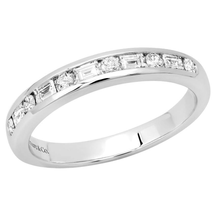TIFFANY & Co. Platin 3,6 mm Halbkreis runder Baguette-Diamant-Ring 9,5