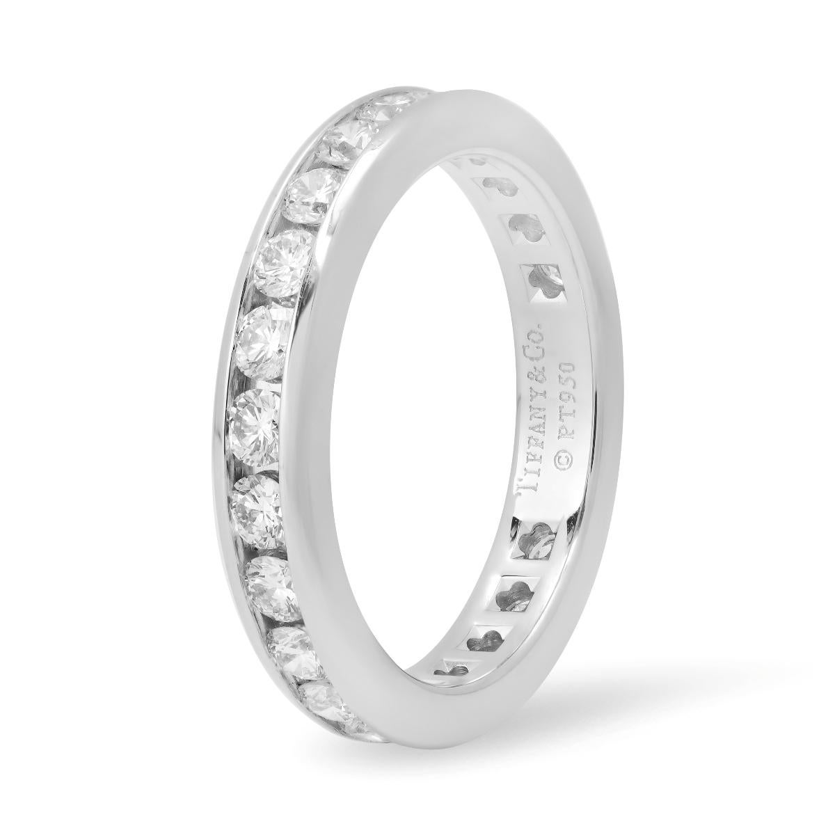 TIFFANY & Co. Anneau de mariage en platine 3mm avec diamant en forme de cercle complet 4.5 Excellent état - En vente à Los Angeles, CA