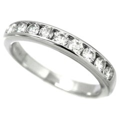 TIFFANY & Co. Anillo de boda de platino con medio círculo de diamantes de 3 mm 4