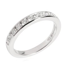 TIFFANY & Co. Anneau de mariage en platine avec diamant en demi-cercle 3mm 5 New