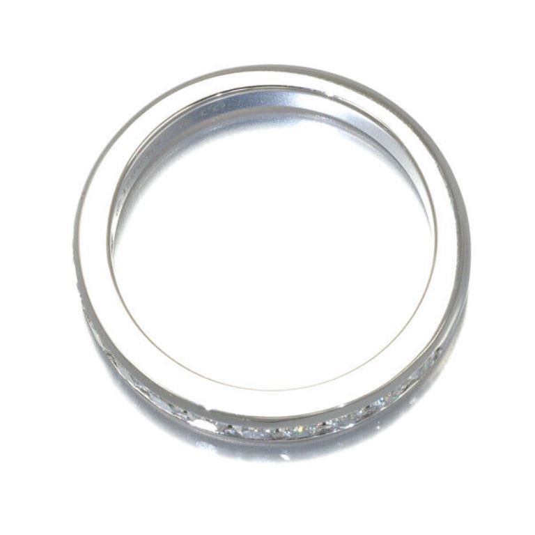 TIFFANY & Co. Alliance en platine avec demi-cercle de diamants de 3 mm 5,5 Excellent état - En vente à Los Angeles, CA