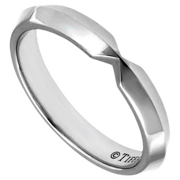 TIFFANY & Co. Bague à anneau étroit en platine 3 mm, taille 8,5 en vente