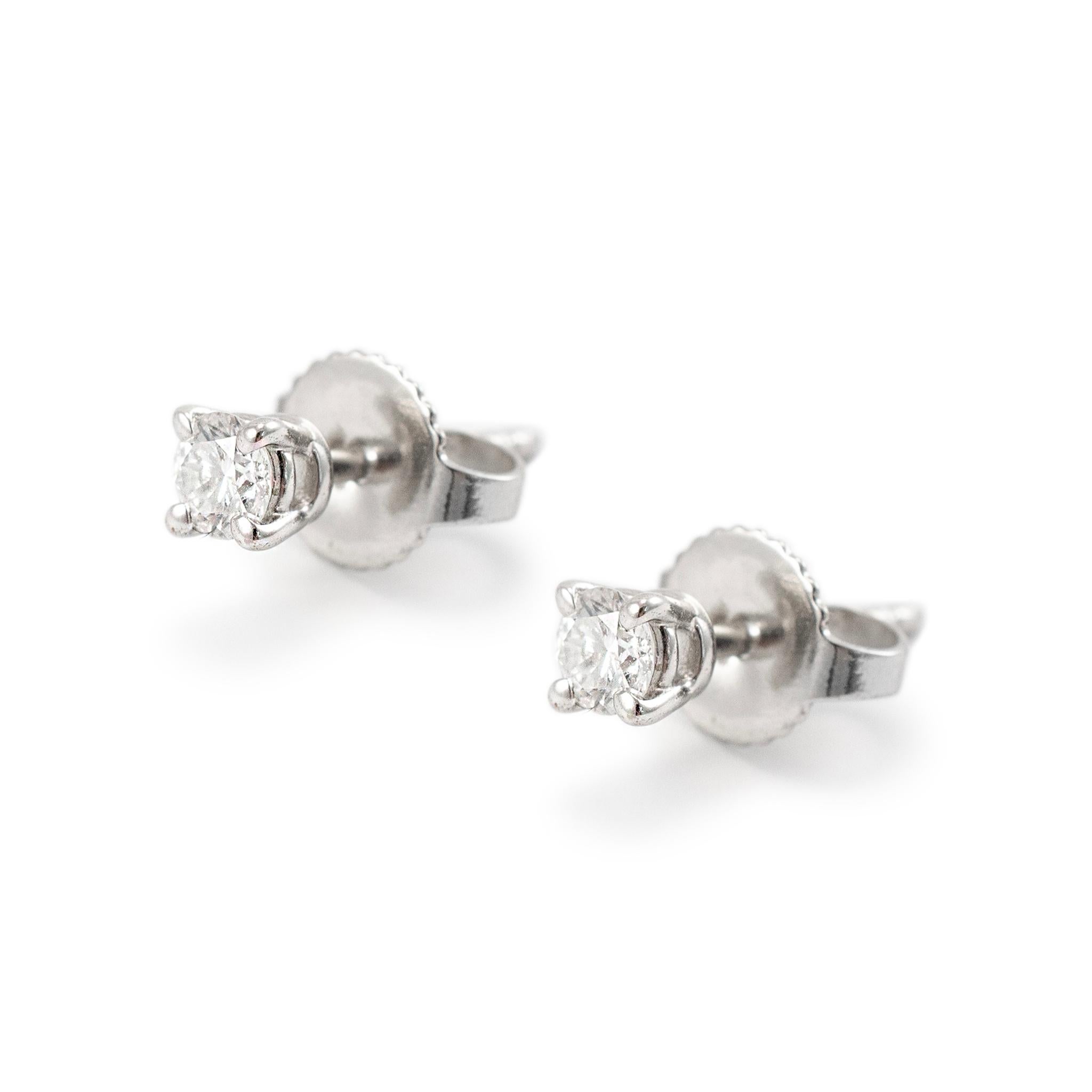 Tiffany & Co. Platin 4-Zinken Solitär 0,27 Karat Diamant-Ohrstecker (Rundschliff)