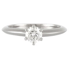 Tiffany & Co. Bague de fiançailles en platine avec diamant de 0,40 carat